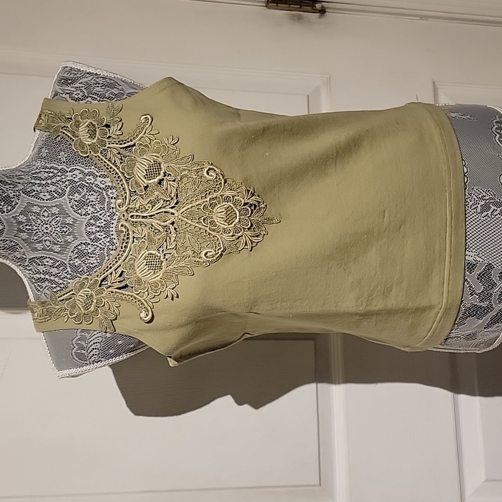 Kay Celine Light Olive Green Flower Cut Outs Tank Top Women's Size 3 New No Tags